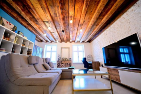 The Oracle Downtown Apartment